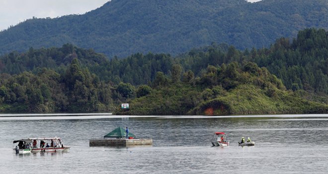 Kolombiya Venezuela sınırında 2 tekne battı