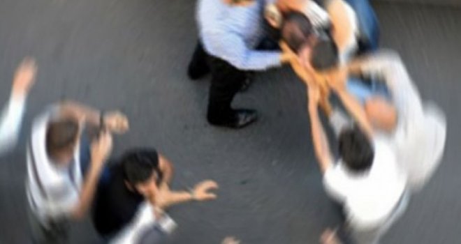Korkuteli’nde çıkan kavgada  1 yaralı!