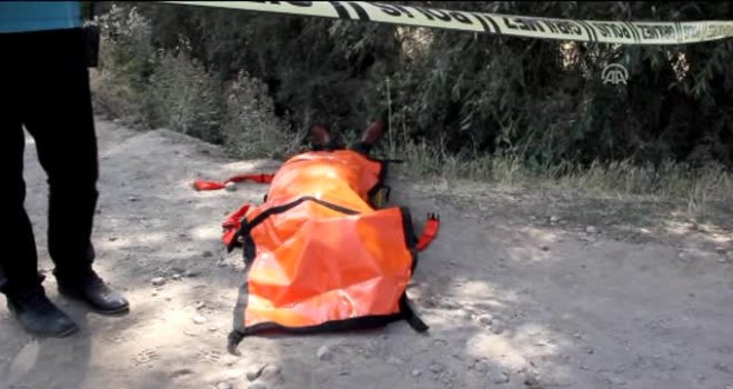 KÜÇÜKERENKÖY SAHİLİNDE ÖLÜ BULUNAN ŞAHSA OTOPSİ YAPILDI.