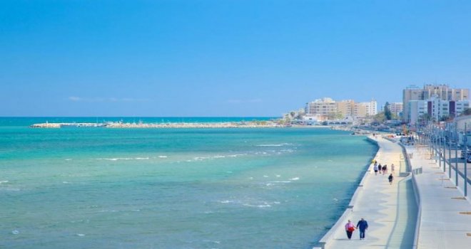 LARNAKA’DA OSMANLI DÖNEMİNE AİT TARİHİ BİNA RESTORE EDİLİYOR