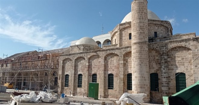 LARNAKA’DAKİ ZUHURİ CAMİİ VE TEKKESİ’NDEKİ KORUMA ÇALIŞMASI TAMAMLANDI