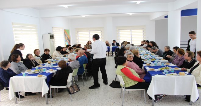 LAÜ “Yaşlılar Haftası” dolayısıyla yemek düzenledi