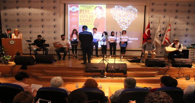 LAÜ’de, “Ruh ile Yapılan Sanat: Hemşirelik” konulu panel düzenlendi