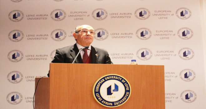 LAÜ’de “Şehitlerimize Saygı” anma töreni gerçekleştirildi
