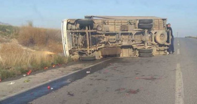 Lefkoşa – Mağusa anayolunda korkutan kaza!