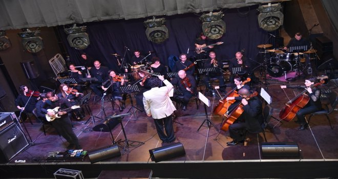 LEFKOŞA BELEDİYE ORKESTRASI BANDABULİYA SAHNESİNDE KONSER VERDİ