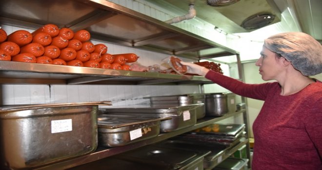 LEFKOŞA TÜRK BELEDİYESİ HALK SAĞLIĞI ŞUBESİ 92 İŞ YERİNİ DENETLEDİ