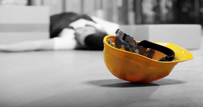 Lefkoşa’da bir kişi inşaattan düştü ağır yaralandı