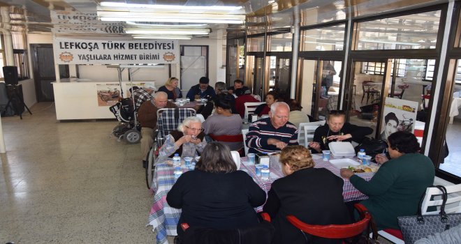 LTB, SURLARİÇİ’NDEKİ YAŞLILARA YEMEK VERDİ