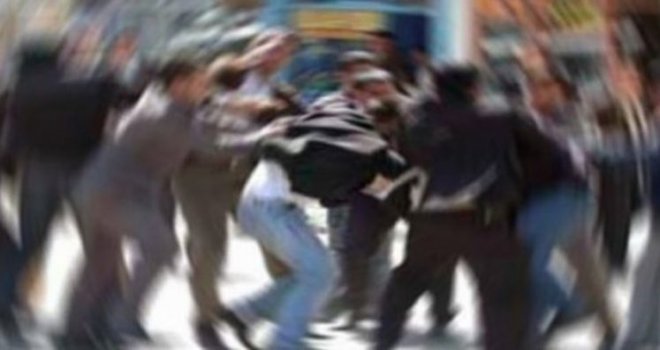 Mağusa’da olaylı gün: Kafa attı burnunu kırdı