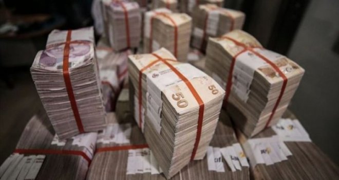 Maliye Bakanlığı’na 900 milyon TL borçlanma yetkisi