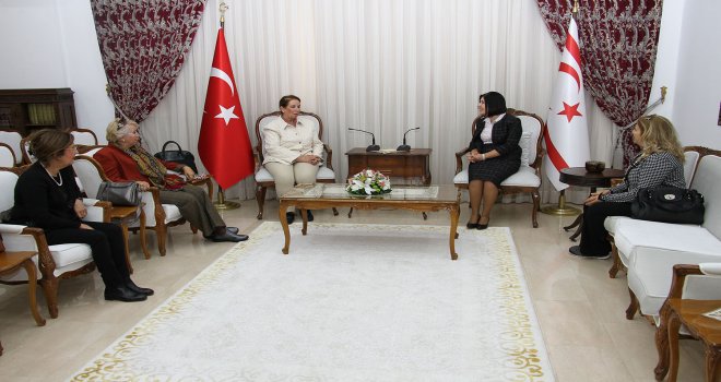 MECLİS BAŞKANI SİBER, TÜRK KADINLAR KONSEYİ BAŞKANI SAYGIN’I KABUL ETTİ