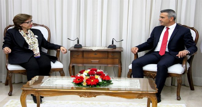 MECLİS BAŞKANI ULUÇAY, YÜKSEK MAHKEME BAŞKANI ŞEFİK’İ KABUL ETTİ..