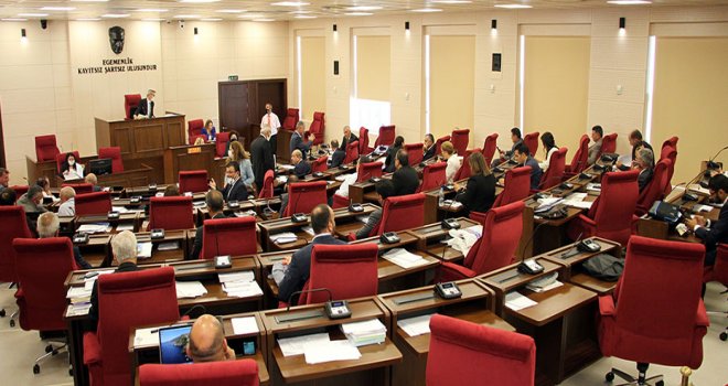 Meclis Genel Kurulu’nda özel izinle ülkeye gelenler gündem oldu