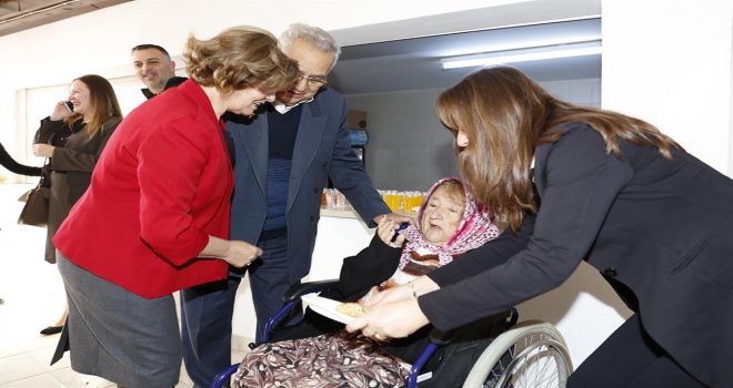 MERAL AKINCI, “SAMANBAHÇA” BELGESELİNİN GALA GÖSTERİMİNE KATILDI