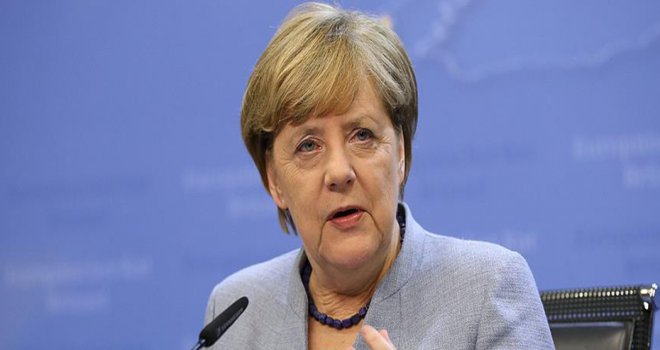 MERKEL' TÜRKİYE İLE  MÜZAKERELERİN DERHAL SONLANDIRILMASI YÖNÜNDE BİR ÇOĞUNLUK YOK