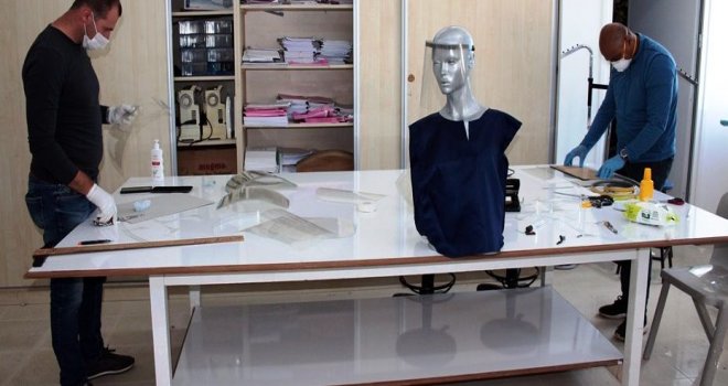 Meslek Liseleri maske üretimine başladı