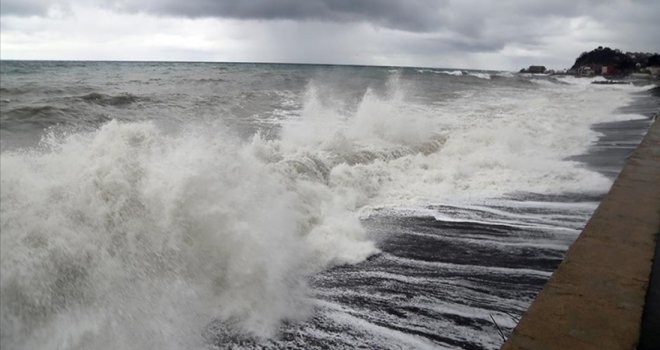 Meteorolojiden denizlerde fırtınamsı rüzgar ihbarı