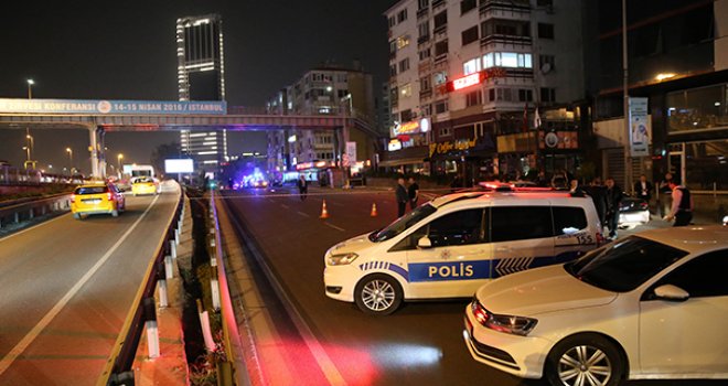 Metrobüs durağında patlama