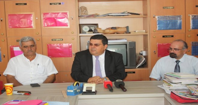 MİLLİ EĞİTİM BAKANI BEROVA, GAZİMAĞUSA’DAKİ OKULLARDA İNCELEMELERDE BULUNDU