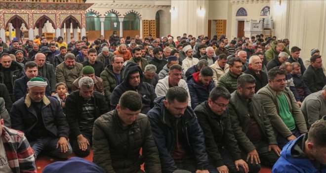 Miraç Kandili'nde depremzedeler için dua edildi