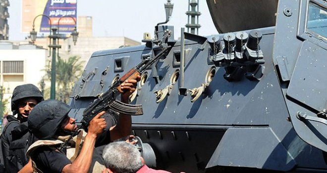 MISIR'DAKİ SİLAHLI ÇATIŞMADA HAYATINI KAYBEDEN POLİS SAYISININ 16 OLDUĞU AÇIKLANDI