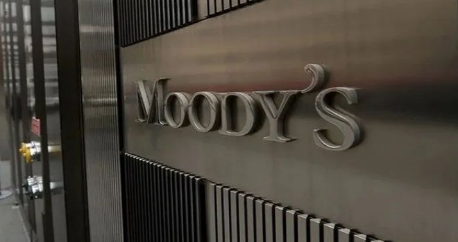 Moody's İngiltere'nin kredi notu görünümünü negatife çevirdi