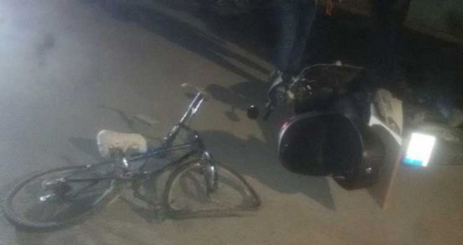 Motosiklet ile bisiklet çarpıştı