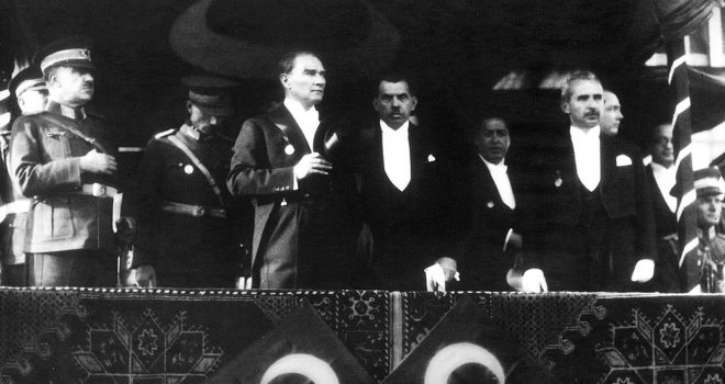 Mustafa Kemal Atatürk'ün "En büyük eserim" dediği Türkiye Cumhuriyeti 101 yaşında