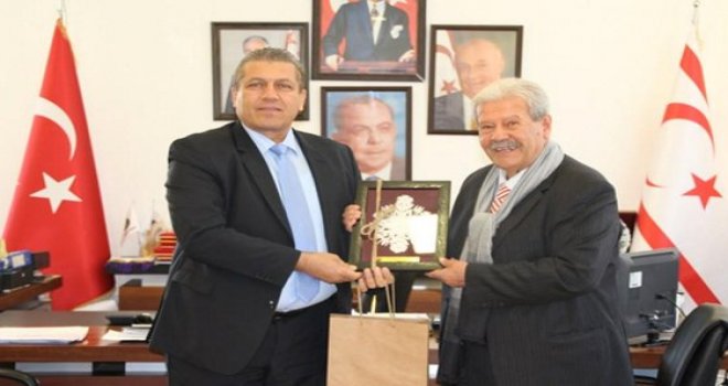 Mustafa Polat ,İsmail Arter'i ziyaret etti