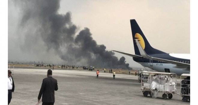 Nepal’de yolcu uçağı düştü