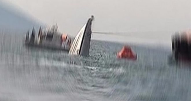 Nijerya’da bir yolcu teknesi battı 17 kişi öldü