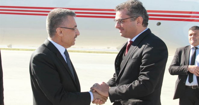 OKTAY’I ERCAN'DA BAŞBAKAN ERHÜRMAN KARŞILADI