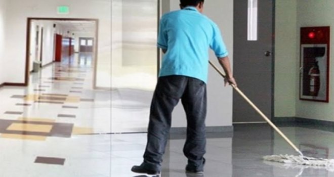 Okullardaki temizlik ihalesine katılan 3 firma, hukuki haklarının gasp edildiğini savundu