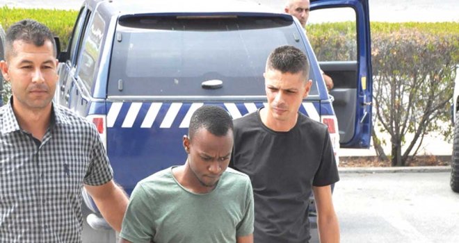 ÖLDÜRMEK İÇİN BALKON'DAN ATTILAR