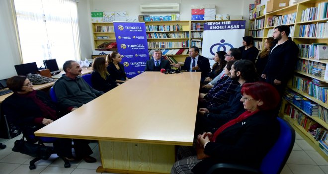 ORTOPEDİK ÖZÜRLÜLER DERNEĞİ’NDE OLUŞTURULAN  TEKNOLOJİ ODASI” AÇILDI