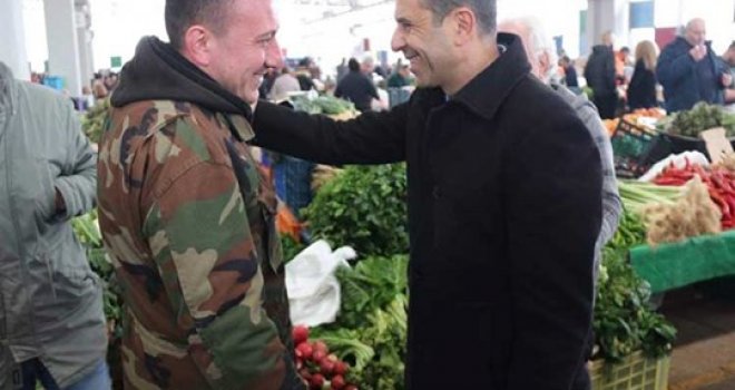 Özersay: “Bu seçim partiler üstüdür, halkın gücüyle başaracağız”