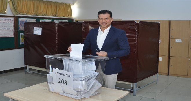ÖZGÜRGÜN' DEMOKRATİK, ŞEFFAF BİR YAPI OLUŞMASINI TEMENNİ EDİYORUM