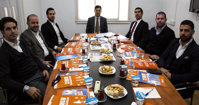 Özgürgün, Genç İş Adamları Derneği (GİAD) heyetini kabul etti.