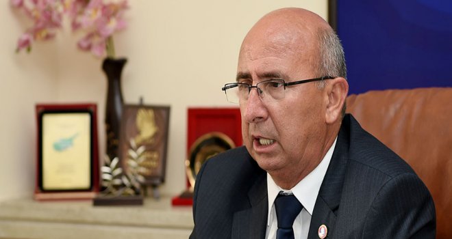 Özyiğit: Toplum günden güne fakirleşiyor