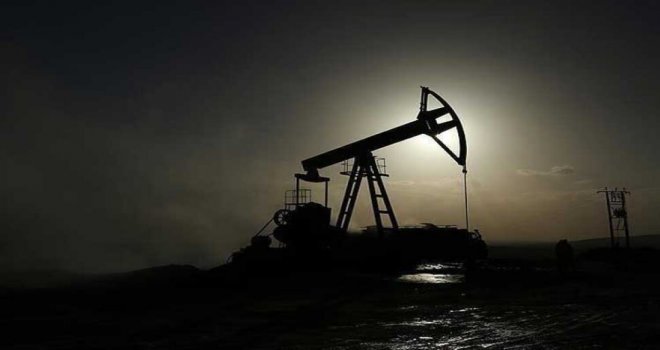Petrol ikinci dalga endişesi ile düşüşünü sürdürdü