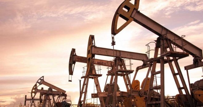 Petrolde yön sert yükseliş sonrası tekrar aşağı
