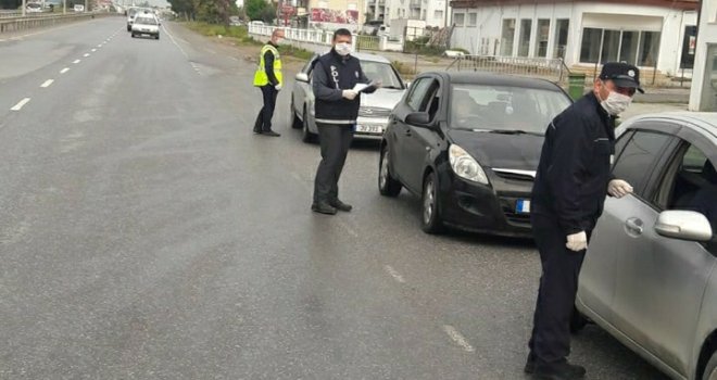 Polis denetimleri sürüyor. 72 kişi sokağa çıkma yasağını ihlal etti