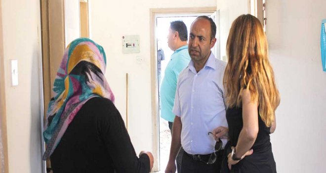 Polis ve belediyenin ortak fuhuş baskını