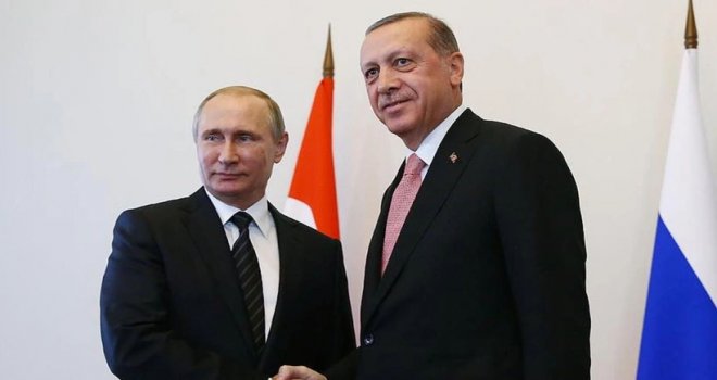 Putin: Avrupa'ya gaz sevkiyatı için Türkiye'ye büyük bir merkez kurabiliriz