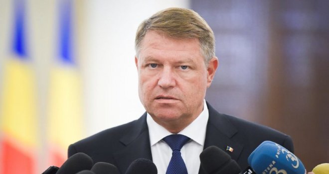 Romanya halkı, Iohannis ile ‘devam’ dedi