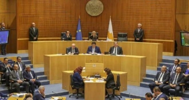Rum Meclisi, Göçmenlerin TMK’ya başvurmasını engellemek için fon kurmayı hedefliyor