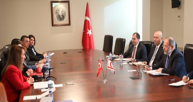 SAĞLIK BAKANI BESİM TÜRKİYE BAŞBAKAN YARDIMCISI AKDAĞ'I ZİYARET ETTİ.