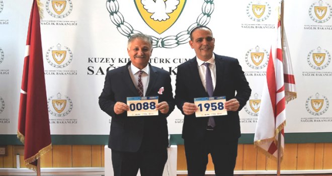 Sağlık Bakanı Pilli'den Lefkoşa Maratonu'na destek