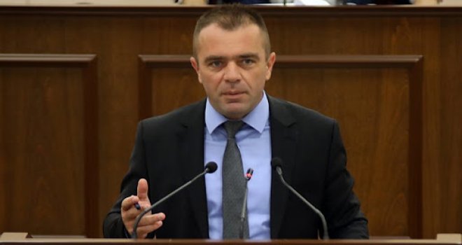 Şahiner: Narenciyede çözülen sorun yok...